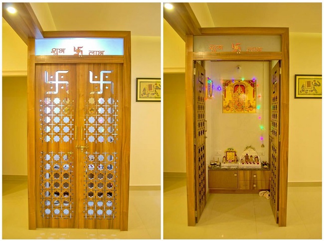 Design af Pooja Room Door Frame