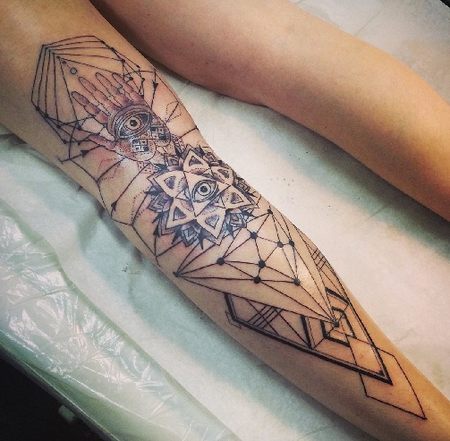 Kombinált pont tetoválás