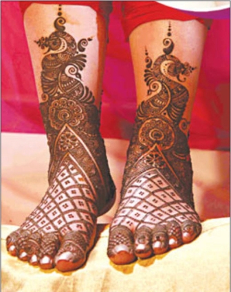 Menyasszonyi Mehndi Design lábakhoz