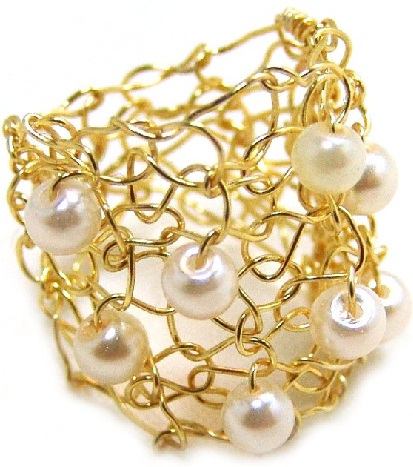 Designer Big Gold Ring med Ivory Pearl