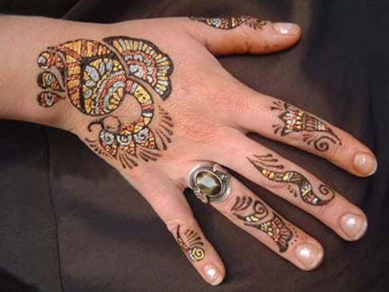 Glitter Mehndi -designs med billeder