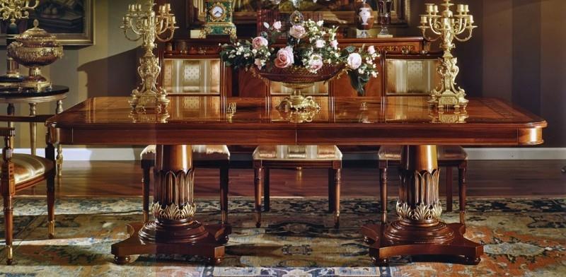 empire -tyylisten huonekalujen sisustusideoita puukalusteiden ruokapöytä