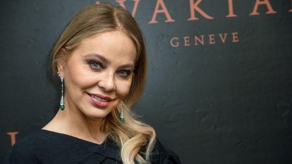 Ornella Muti 64 -vuotias, edelleen kaunis ja suosittu