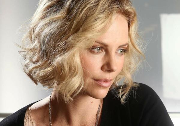 charlize theron uusi rakkaus brad pittiltä