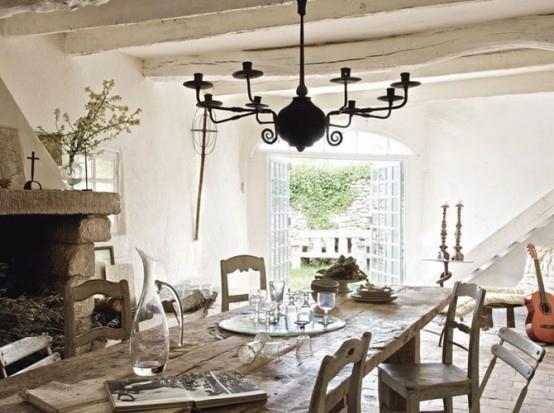 ruokasali ranskalainen maalaismainen idea sisäänrakennettu takka puukalusteet