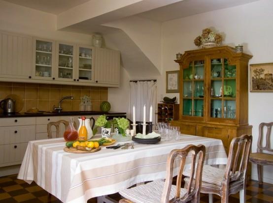 ruokasali pöytäliina kynttilät ranskalainen tyyli alkuperäiset valkoiset värit