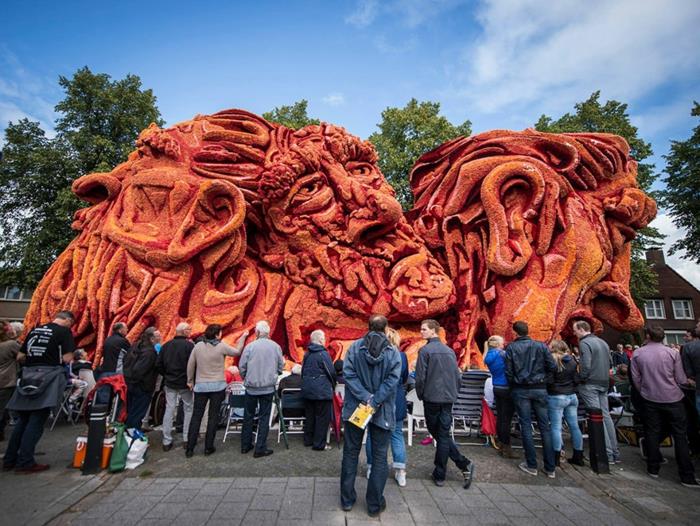 puutarhaveistokset Bloemencorso Zundert kukkahahmo daaliat