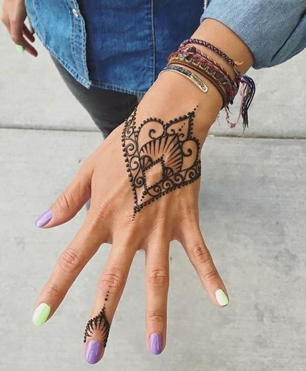 henna tatuointi ideoita käsi motiiveja