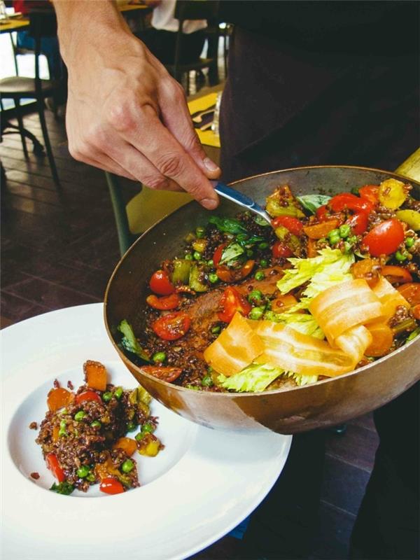 matka italiaan vegaaniruokaa välimeren terveellistä ruokaa osteria