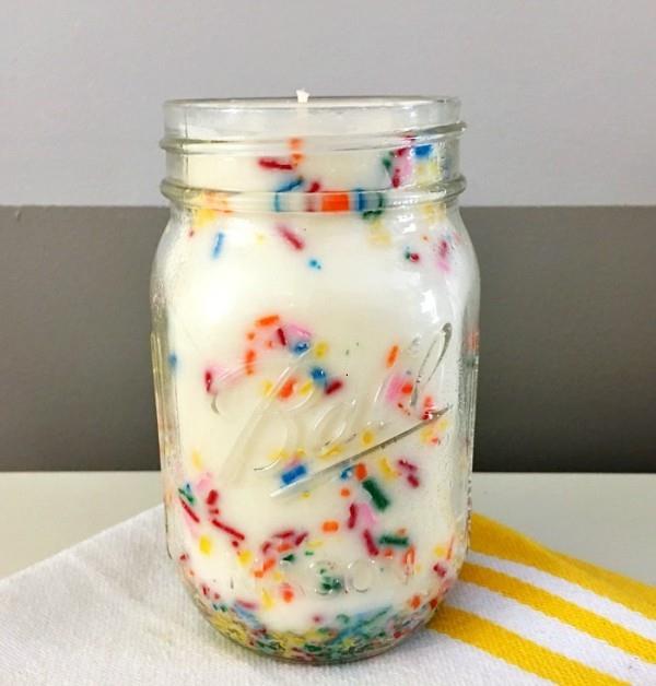 sokeri sprinkles diy kynttilä tekee itse kaataa kynttilöitä